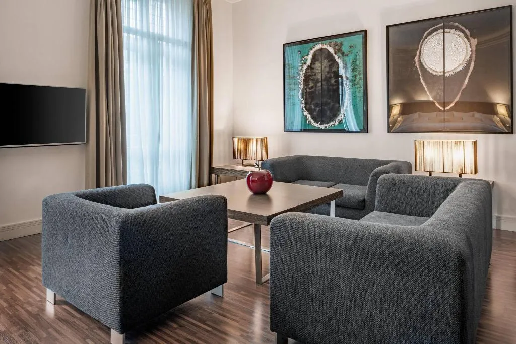 Room, AC Hotel Palacio del Retiro Autograph Collection, Madrid