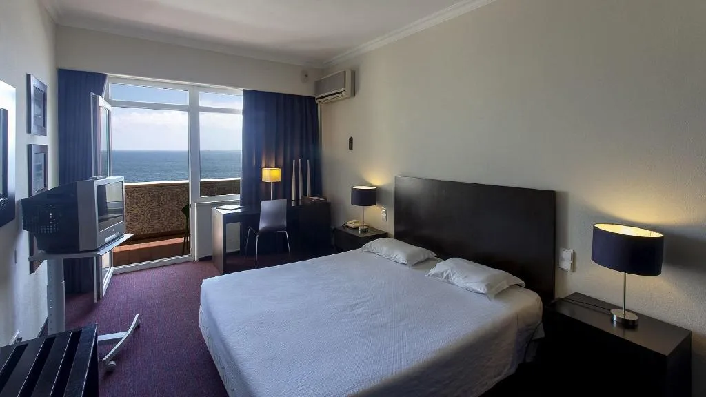 SINGLE SUPERIOR WITH VIEWS Room, Carcavelos Beach Hotel, Lisbon