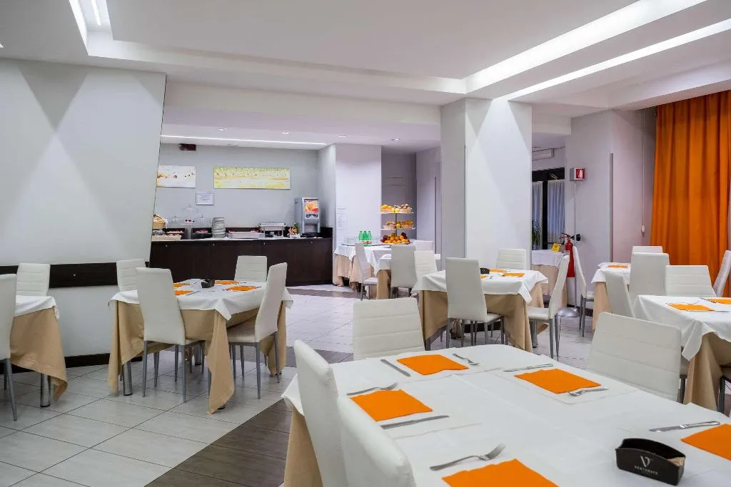 Restaurant, Hotel Rouge et Noir Roma, Rome
