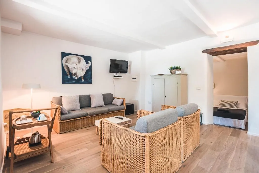 Room, Nikis Resort, Umbria