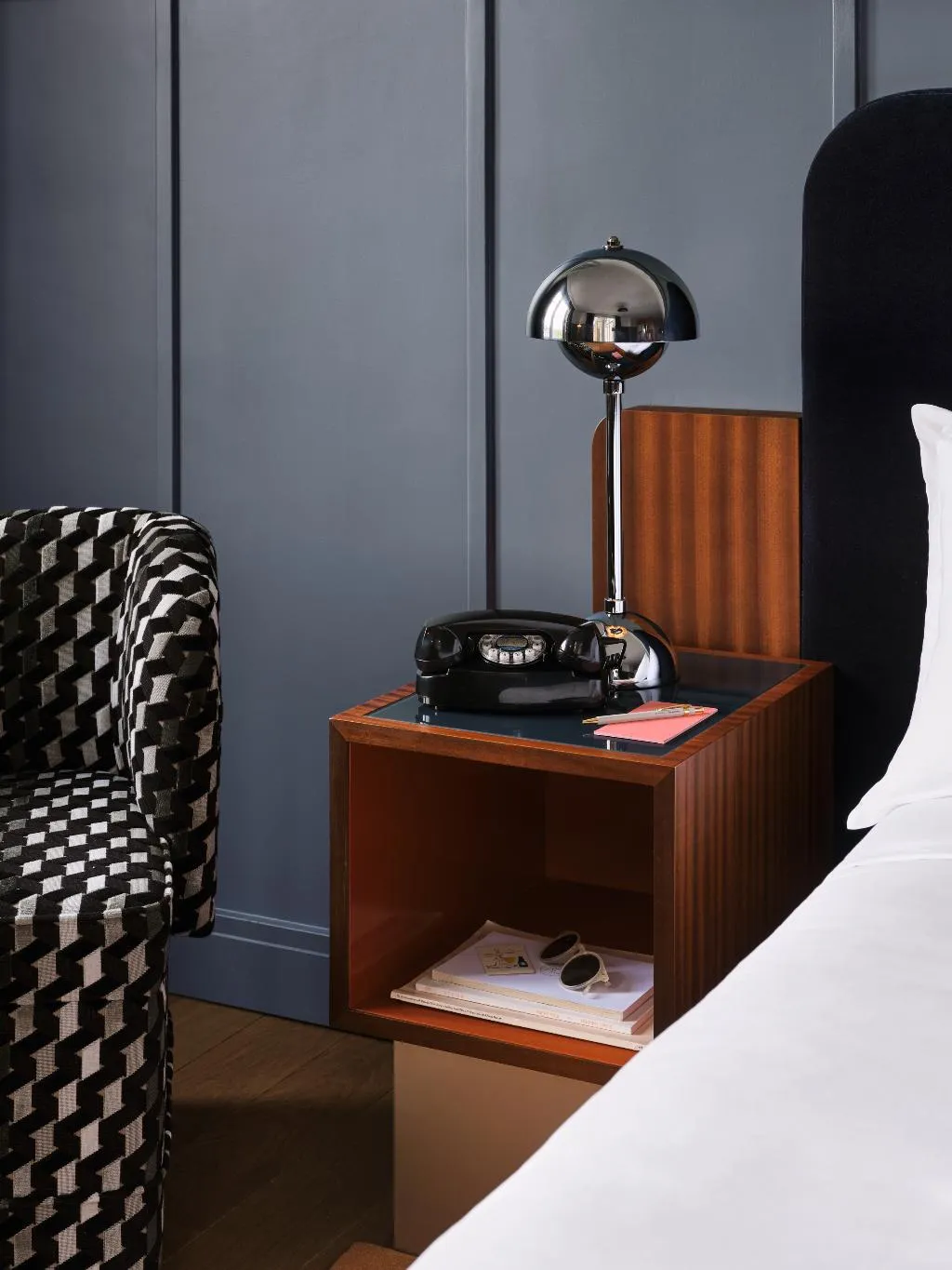 DOUBLE SUPERIOR Room, The Hoxton Lloyd Amsterdam, Amsterdam
