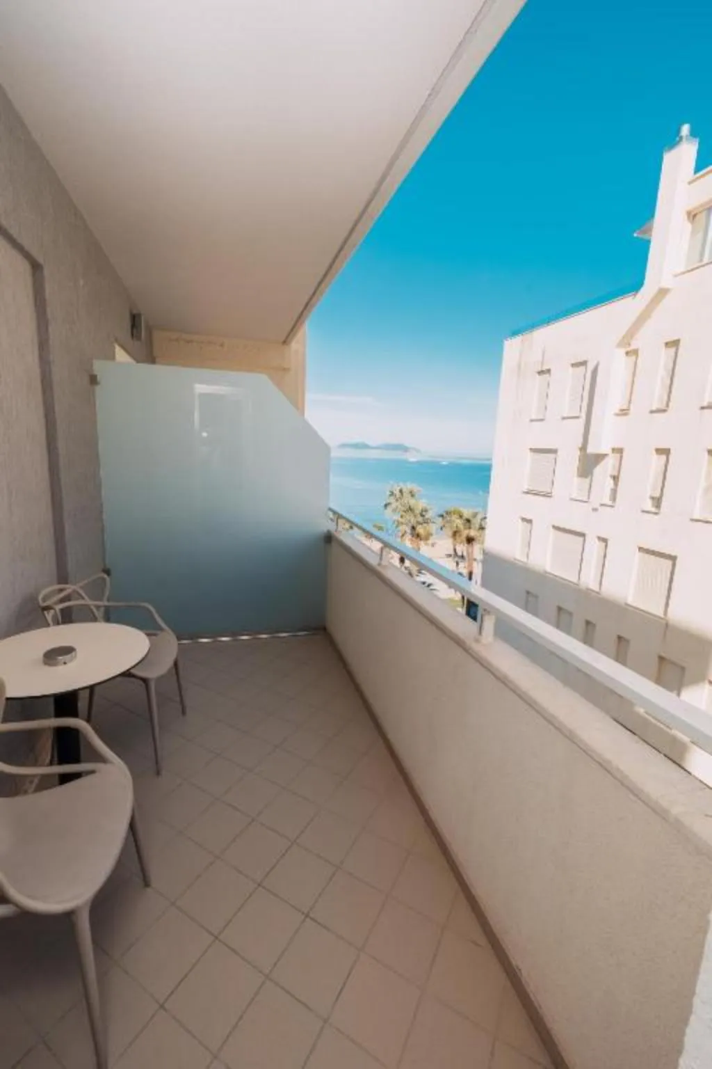 TRIPLE SIDE SEA VIEW ONE BEDROOM Room, Duka Hotel, Kavaje