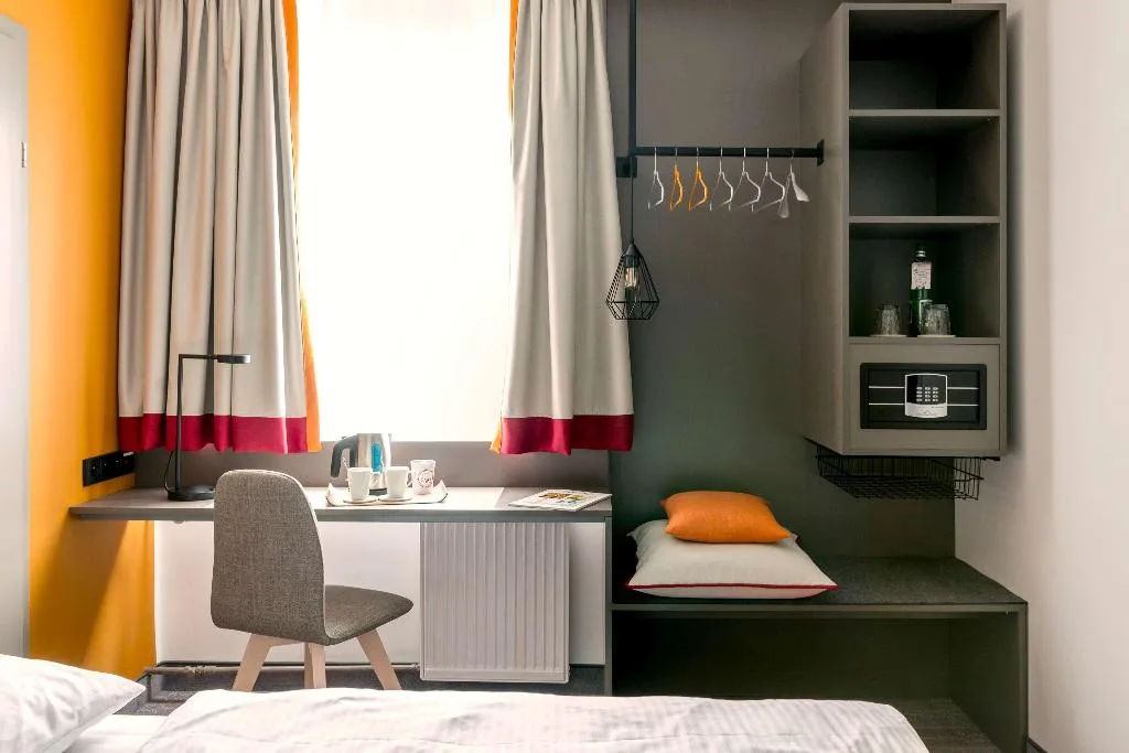 Room COMFORT Room, Vienna House Easy by Wyndham Cracow, Krakow