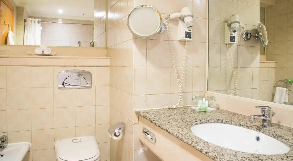 DOUBLE PREMIUM KING BED Room, Holiday Inn Cairo - Citystars, Cairo
