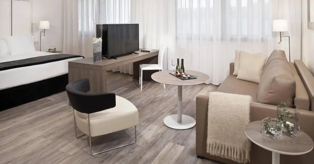 Room, Melia Lebreros, Seville