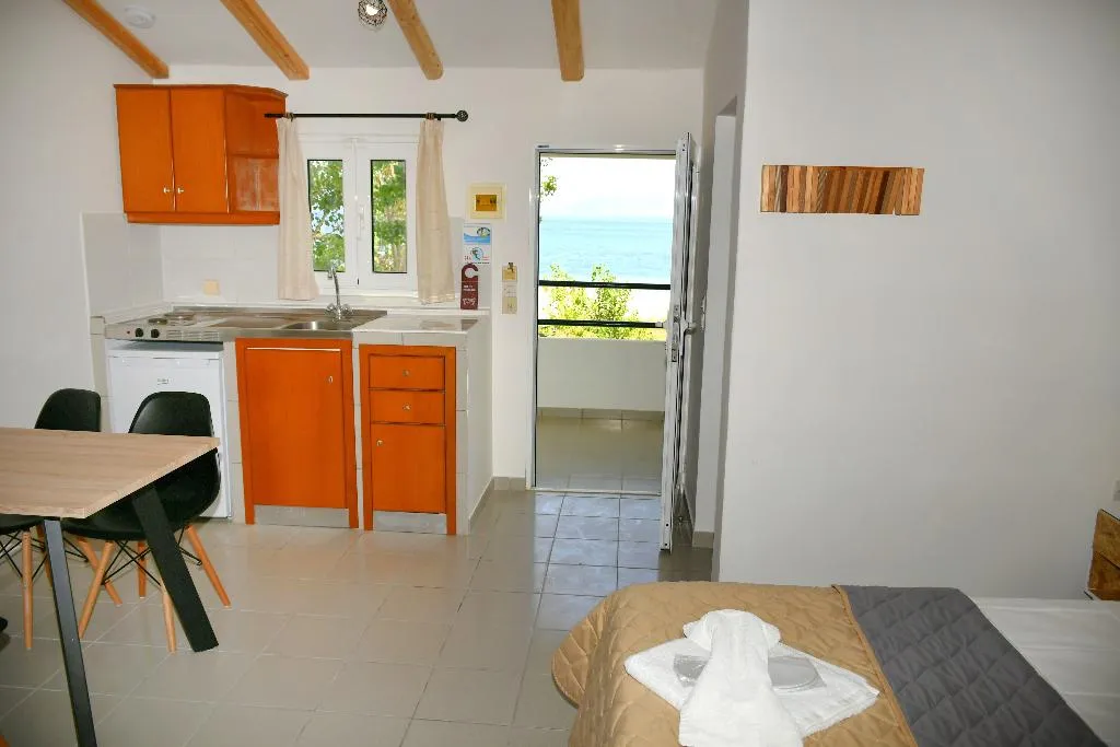 APARTMENT TWO BEDROOMS Room, Cavos Beach House, Corfu