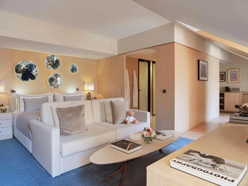 JUNIOR SUITE WITH DOUBLE BED Room, The One Palacio Da Anunciada, Lisbon