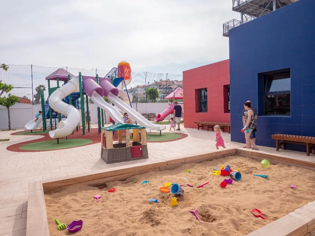 Sports and Entertainment, Golden Taurus Aquapark Resort, Costa Brava