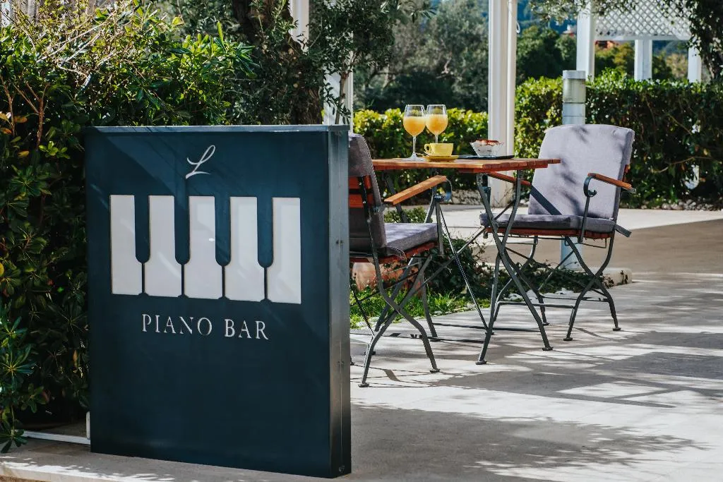 Bar, Lero, Dubrovnik