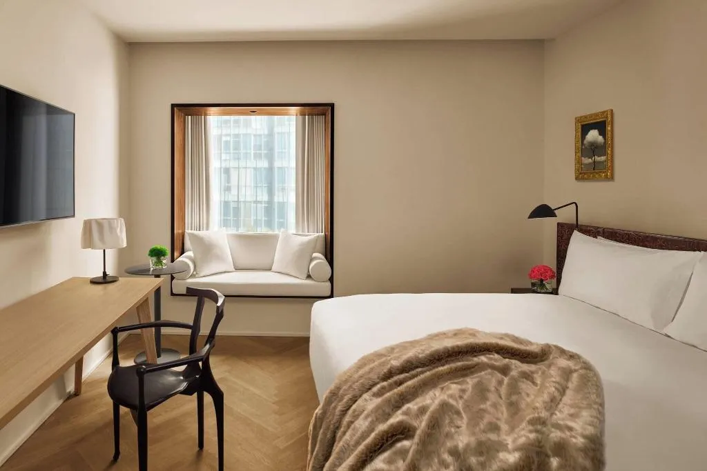 DOUBLE SUPERIOR KING BED Room, EDITION Barcelona, Barcelona