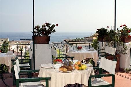 La Villarosa Terme, Naples