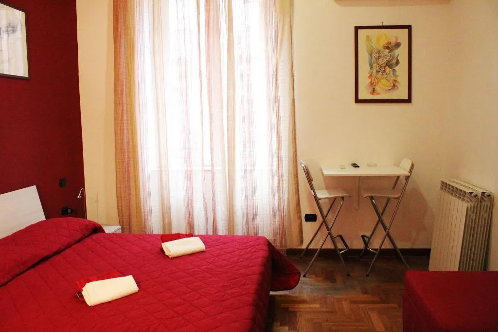 Room, Pomodoro B&B, Naples