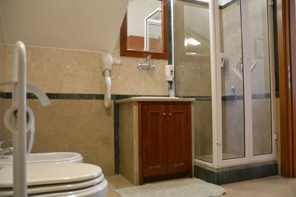 Room, Stranamore, Rome