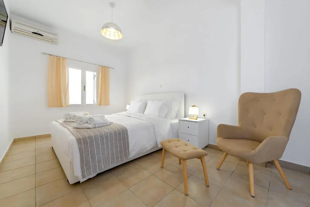Room, Iriana Suites, Santorini
