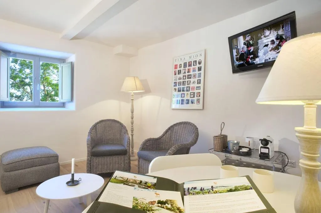 Room, Nikis Resort, Umbria