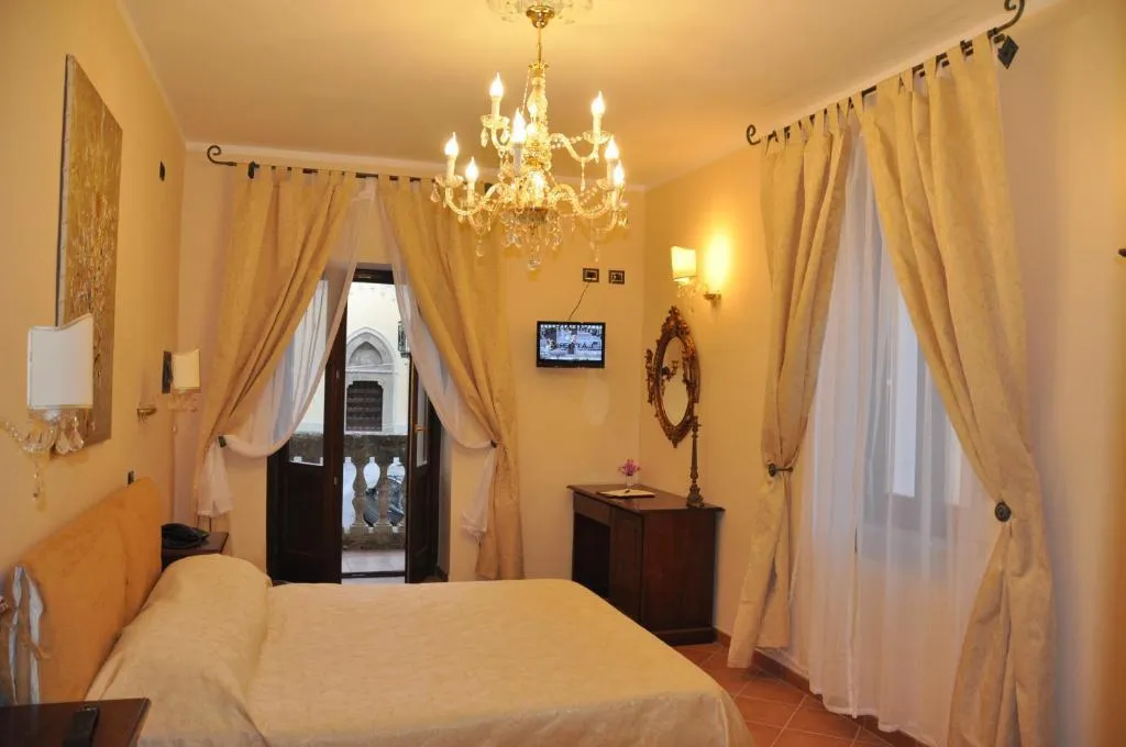 APARTMENT STANDARD Room, Hotel Sgroi, Naples