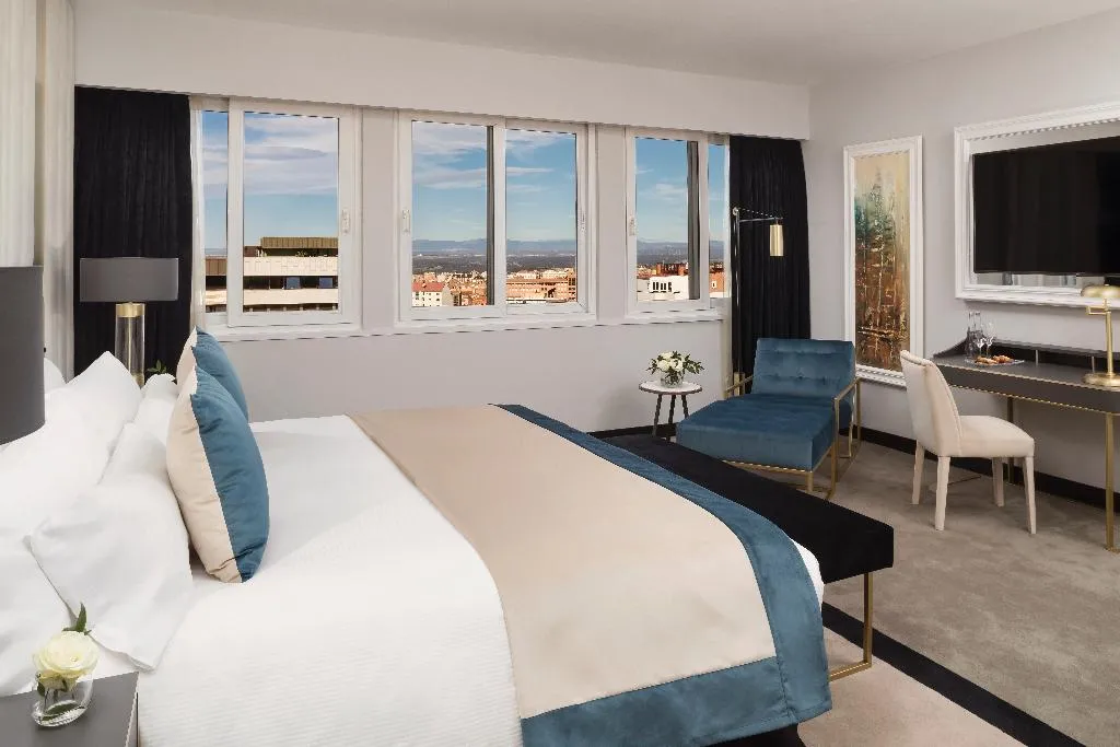 SUITE STANDARD Room, Melia Castilla, Madrid