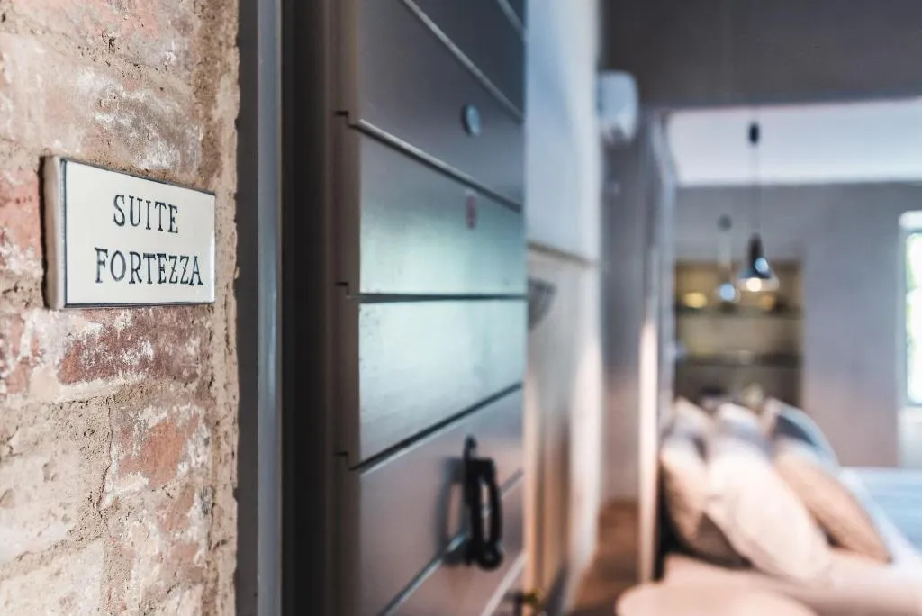 Room, Nikis Resort, Umbria
