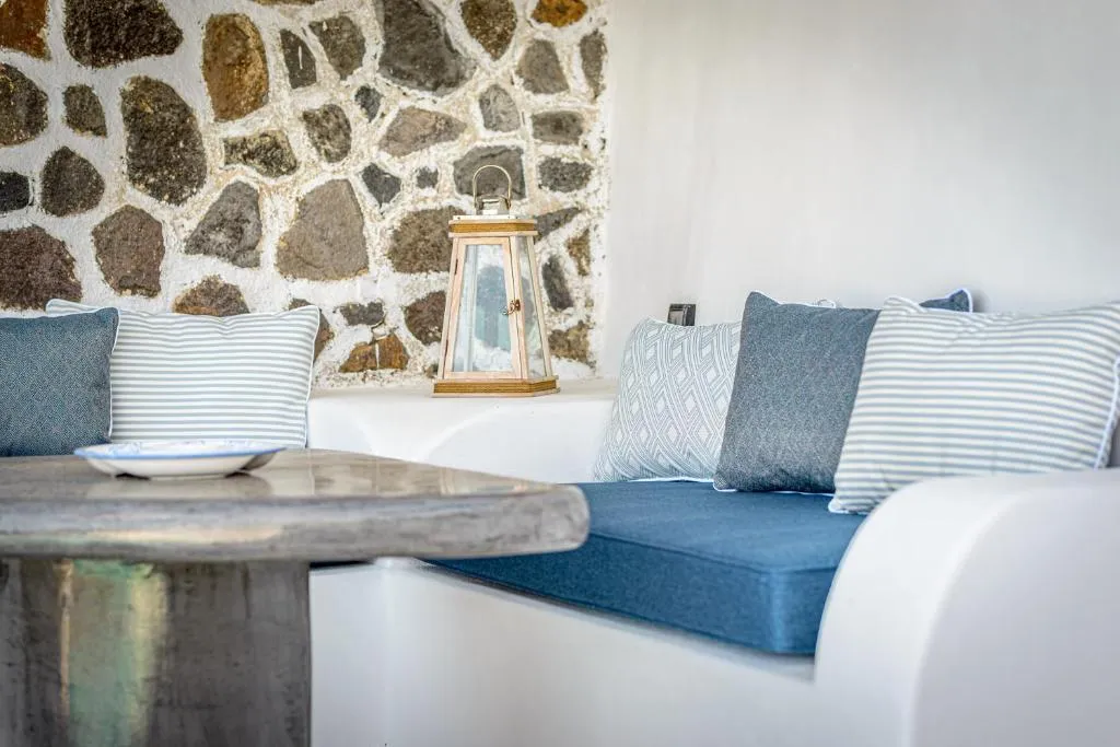 SUITE SUPERIOR WITH PRIVATE POOL Room, Siete Mares Luxury Suites, Santorini