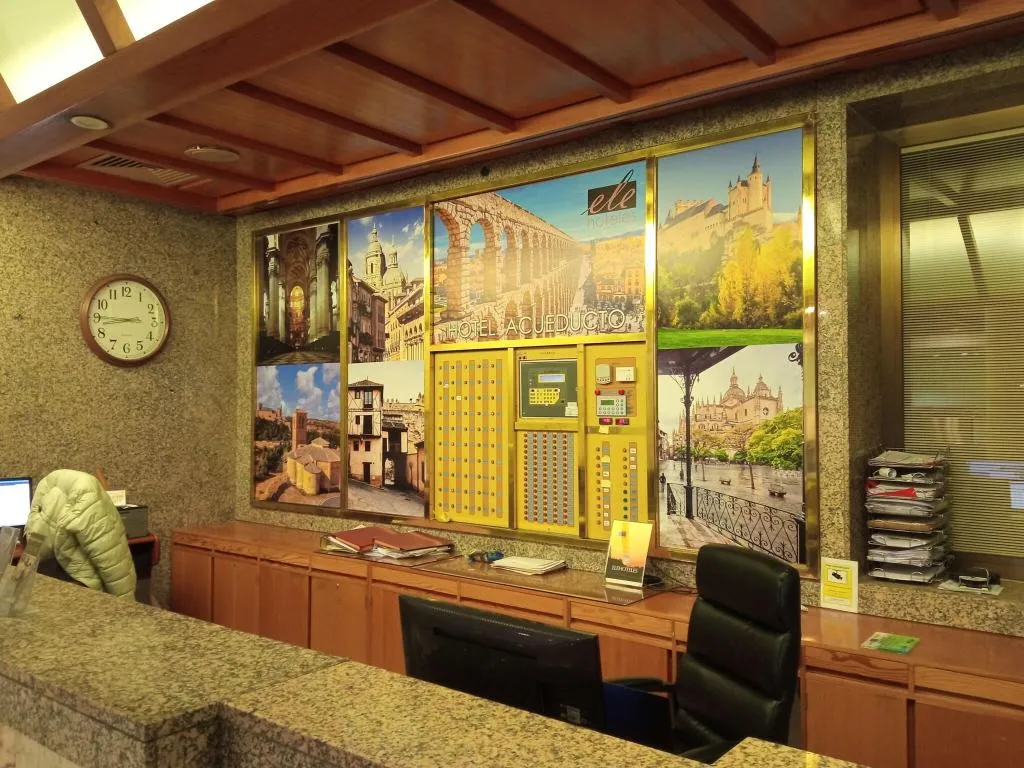 Lobby, ELE Acueducto, Madrid