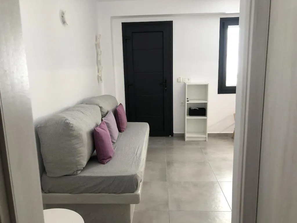 Room, Dragonfly Villas, Santorini