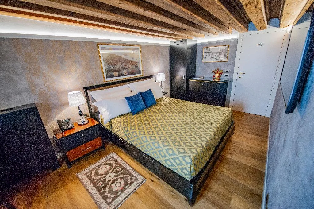 DOUBLE STANDARD Room, EGO' Residence Venice, Venice