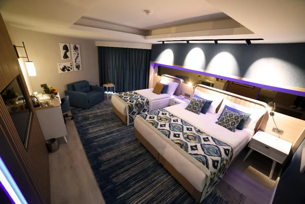 DOUBLE SUPERIOR SEA VIEW Room, Royal Wings Hotel, Antalya