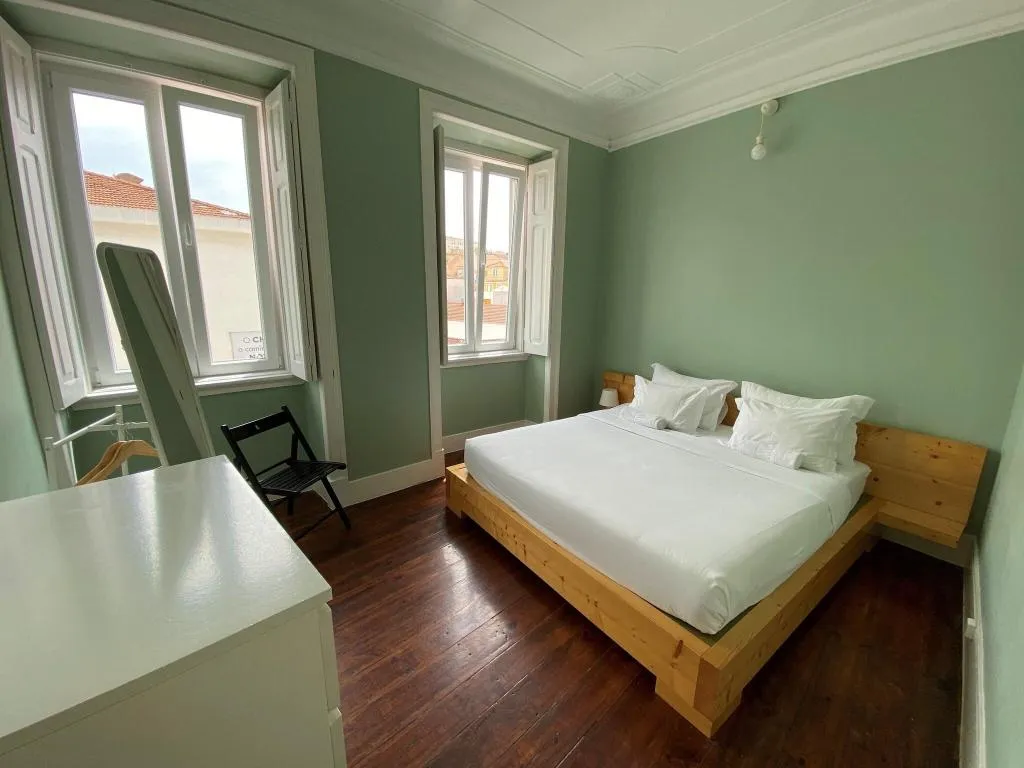 DOUBLE GRAND SUPERIOR Room, Green Heart Hostel, Lisbon