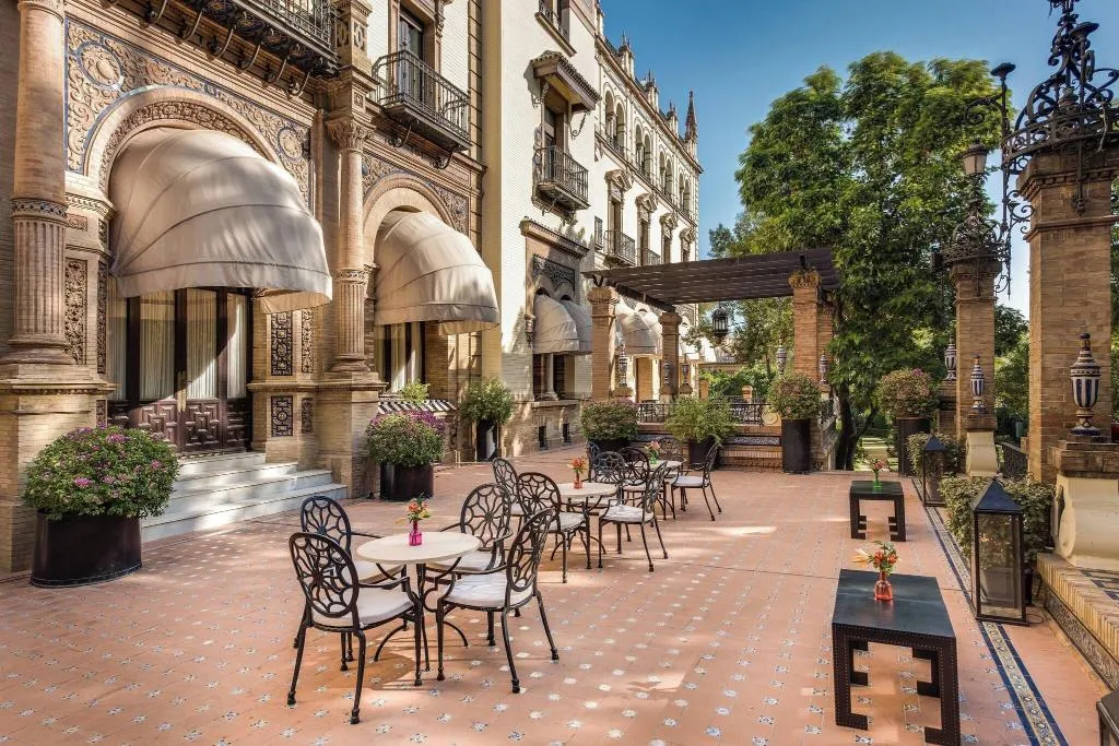 Conferences, Alfonso XIII, Seville