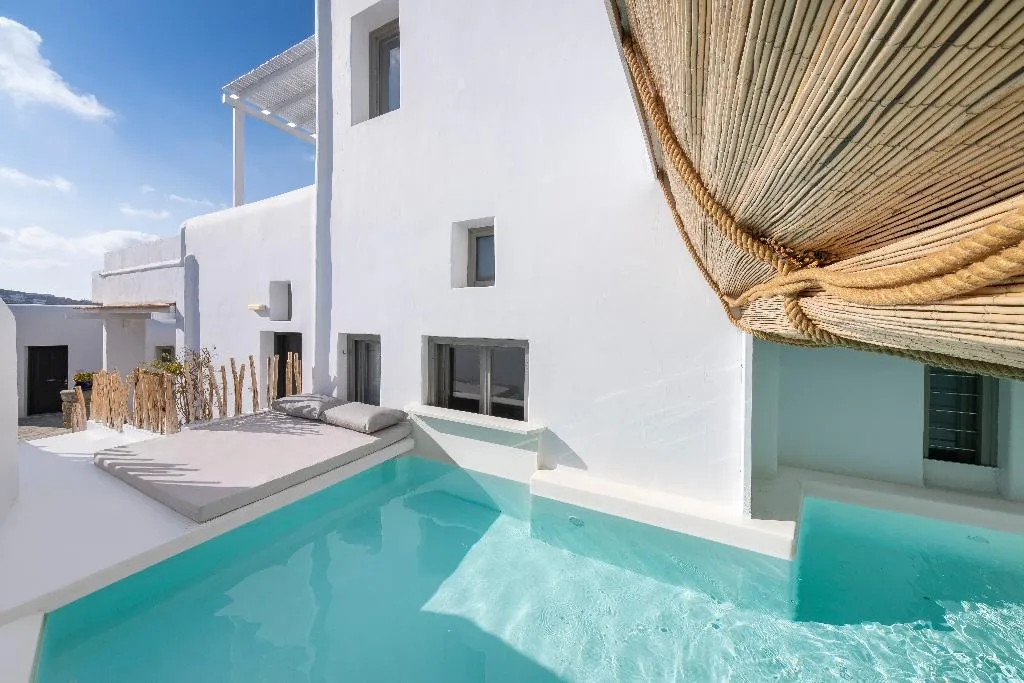 SUITE PARTIAL OCEAN VIEW TWO BEDROOMS Room, Deliades, Mykonos