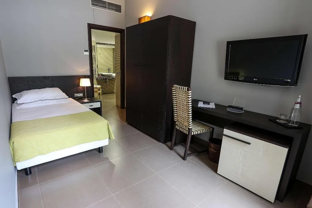 SINGLE STANDARD Room, Le Dune Resort Bw Signature Collection, Catania