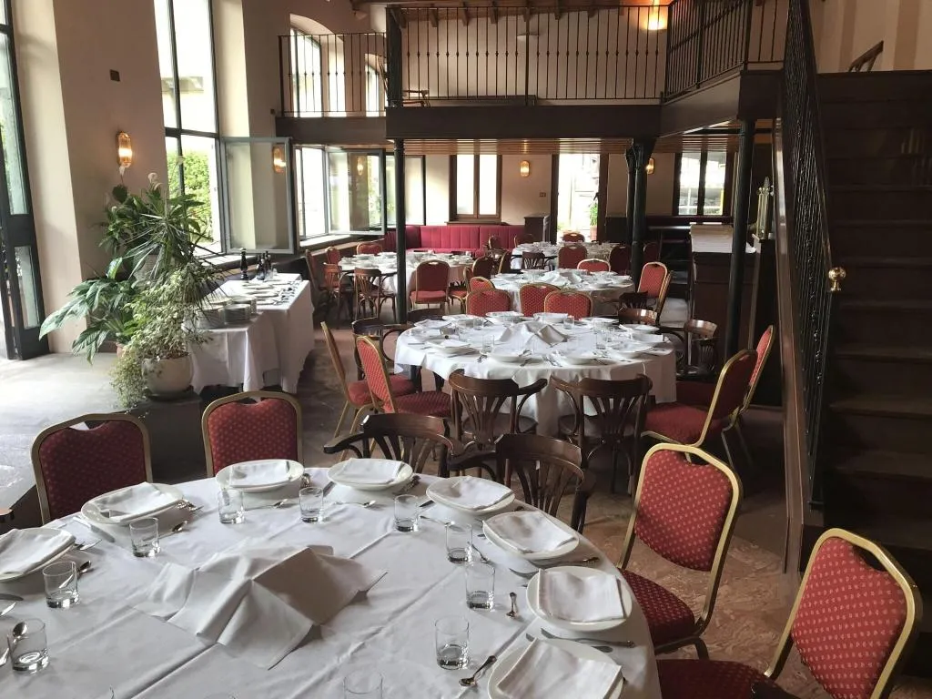 Restaurant, Le Due Corti, Milan