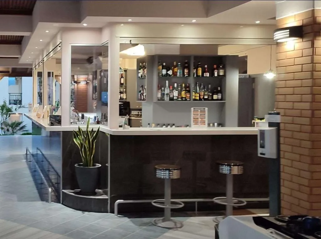 Bar, Hydramis Palace Beach Resort, Crete