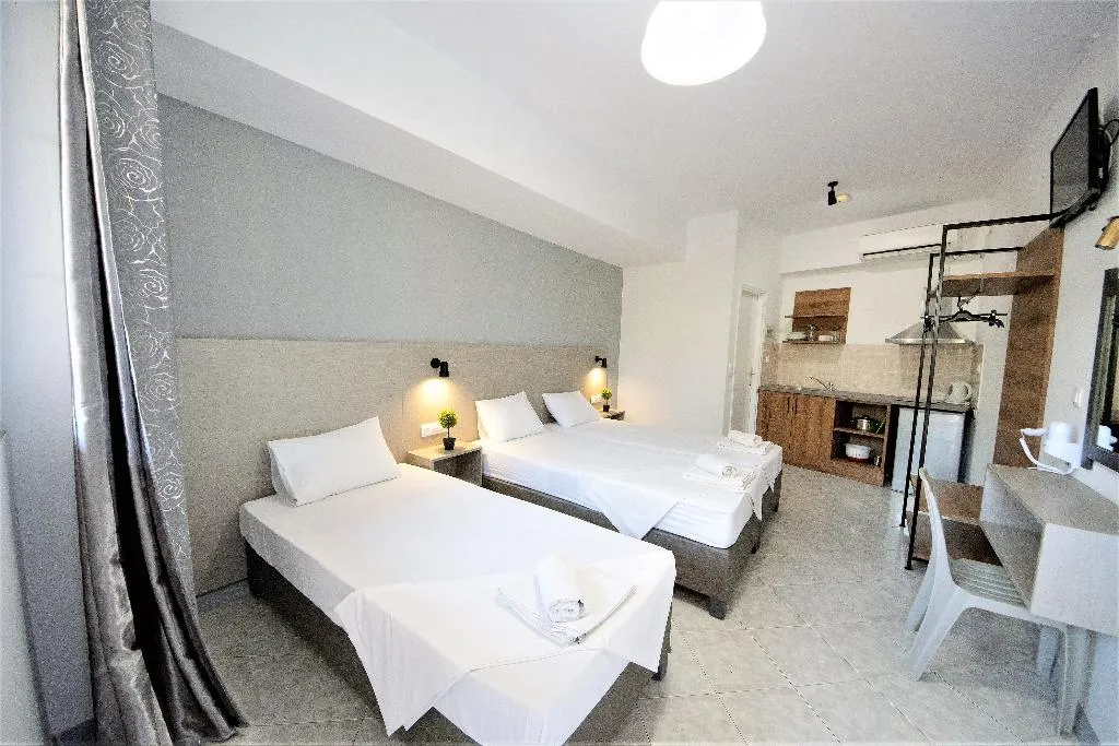 TRIPLE WITH VIEWS Room, Nikos Villas, Corfu