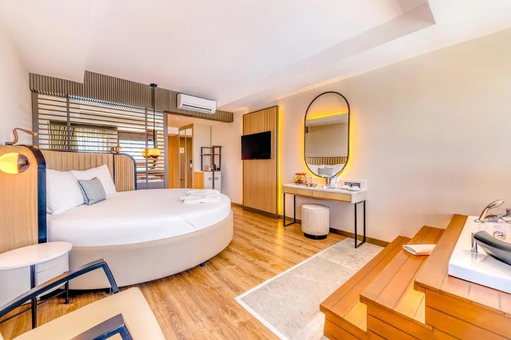 DOUBLE WITH JACUZZI Room, Belek Beach Resort, Antalya