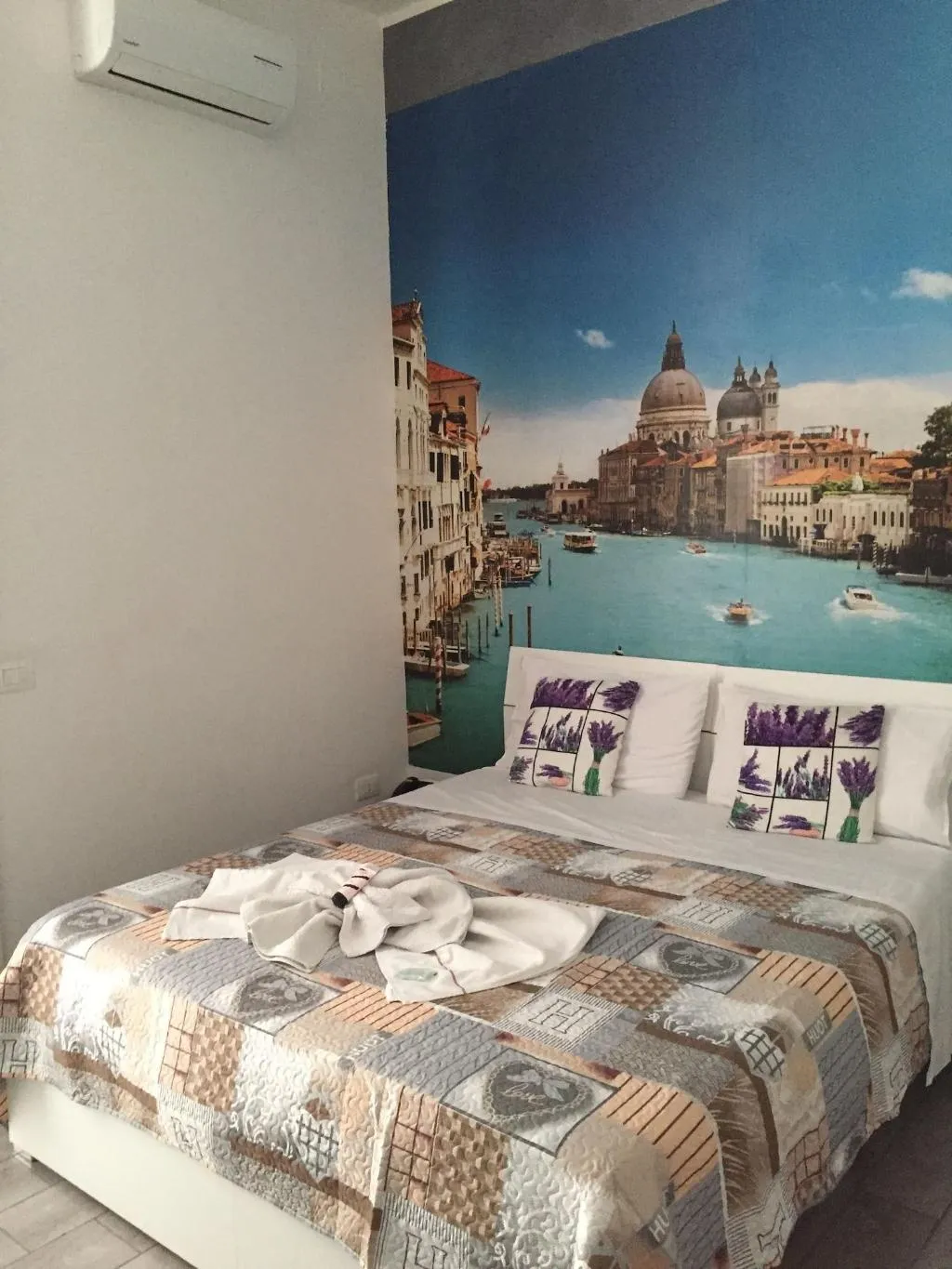 Room, B&B Panorama, Naples