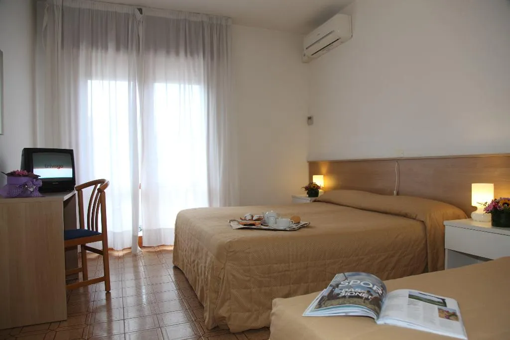 Room, Hotel Pigalle, Venice