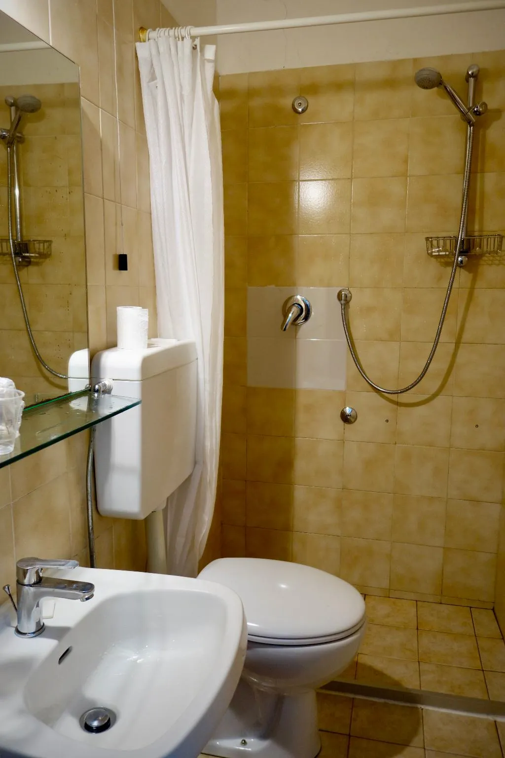Room, Genesio, Florence