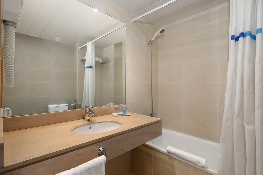 Double or Twin STANDARD Room, HCC Ciutat de Berga, Barcelona