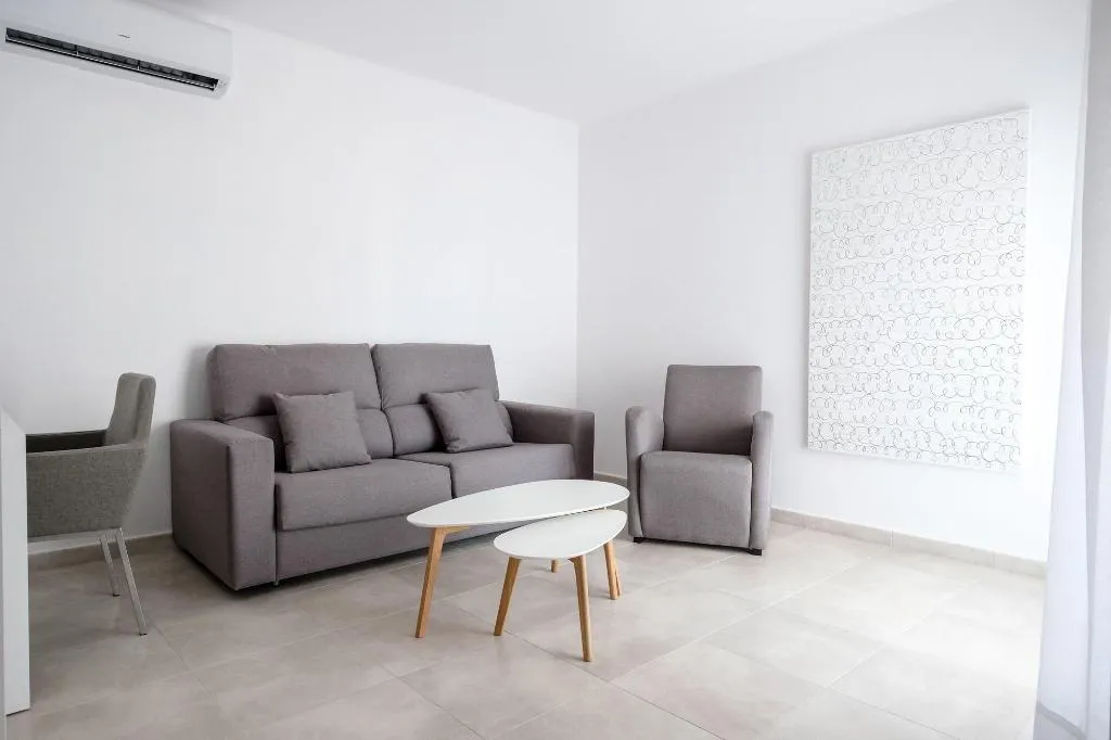Room, S'Alamera Suites Hotel & Apartments, Ibiza