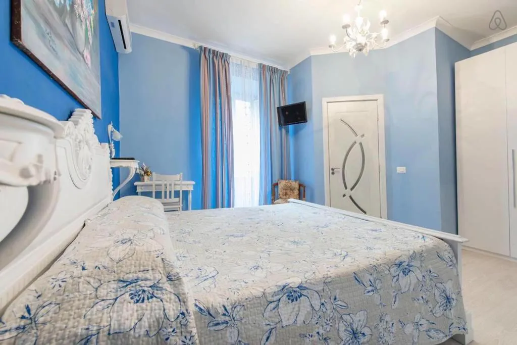 TRIPLE STANDARD Room, Ai 7 Scalini, Naples