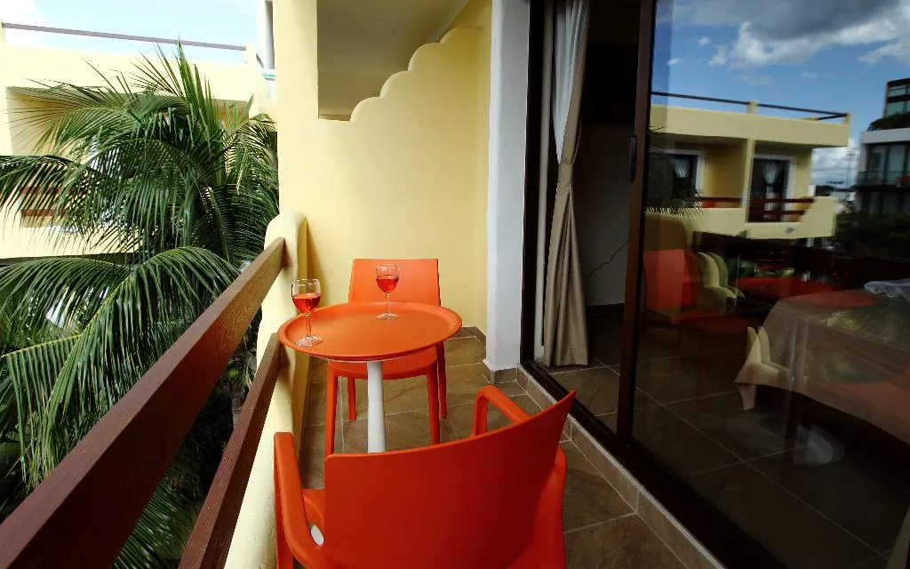 Terrace, Hotel Riviera Caribe Maya, Playa Del Carmen