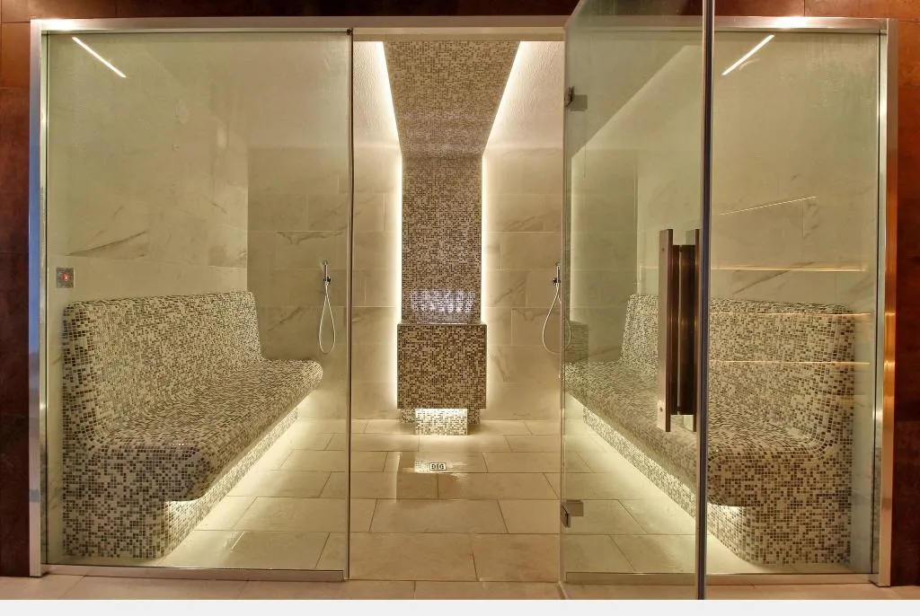 Sports and Entertainment, Hotel Elite, Venice