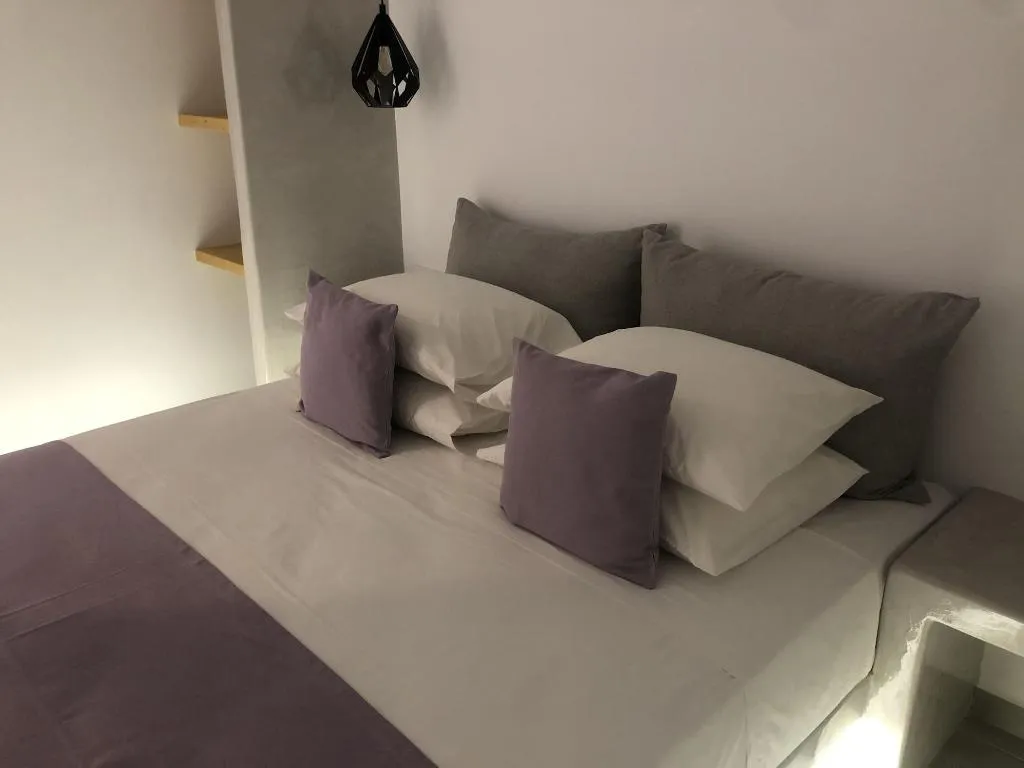 Room, Dragonfly Villas, Santorini