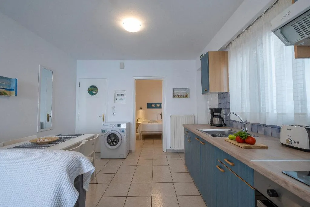 APARTMENT SEA VIEW Room, Meli Apartments & Villas, Kalamata