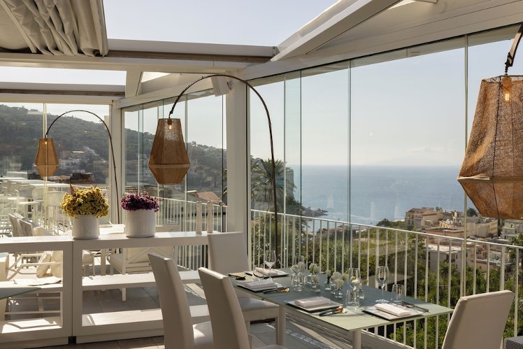 Domo 20 Hotel Rooftop, Naples