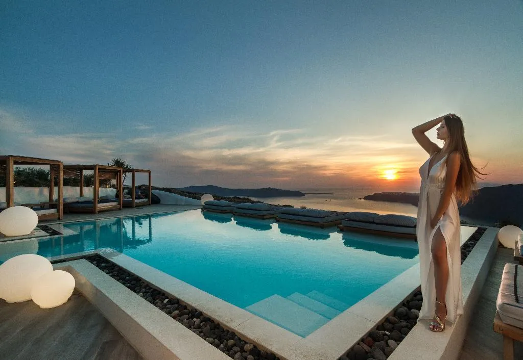 Pool, Amaze Suites, Santorini