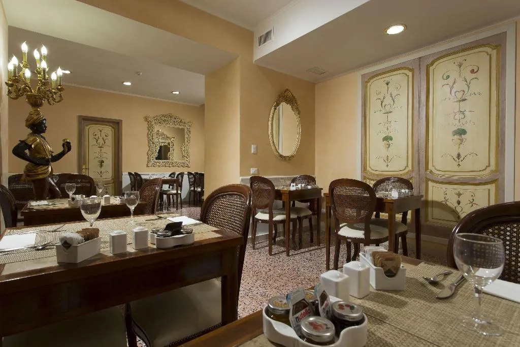 Restaurant, Golden Tulip Rome Piram, Rome