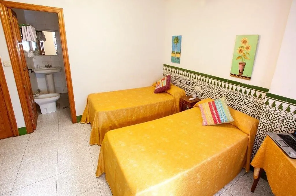 Room, Hostal Estacia N Almeria, Costa Almeria