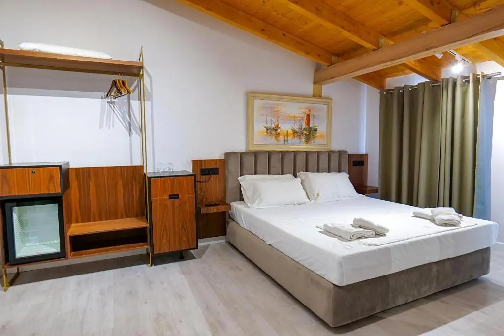 Room, Hotel Semajo, Kavaje